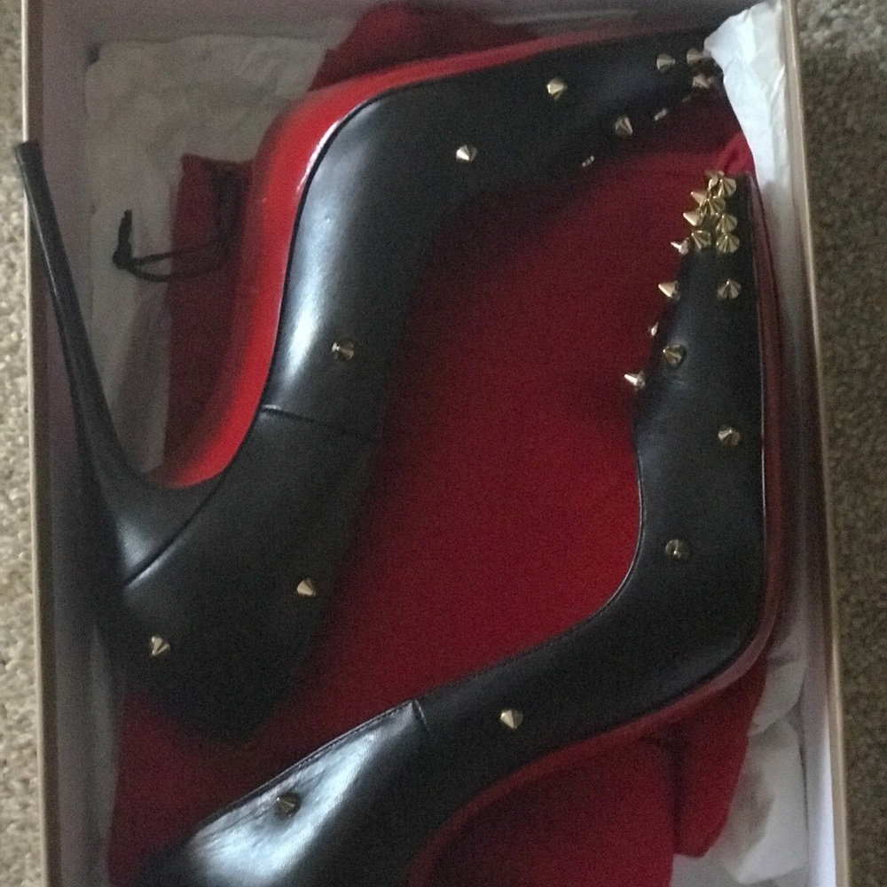 Christian Louboutin pumps - Picture 3 of 3